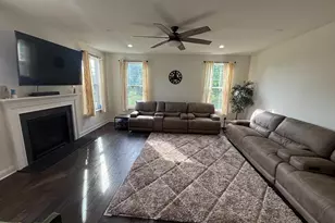 32 Aubrey Cir, Royersford, PA 19468 - Photo 11