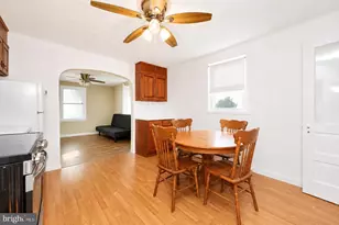 319 Berks St, Stowe, PA 19464 - Photo 5