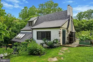 1016 Trinity Ln, Conshohocken, PA 19428 - Photo 5