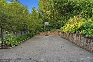 1016 Trinity Ln, Conshohocken, PA 19428 - Photo 7