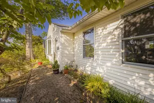 31 Wyndmoor Dr, Glenside, PA 19038 - Photo 3