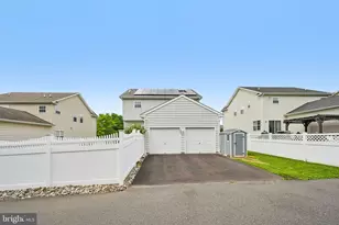 2041 Sunnyvale Dr, Pennsburg, PA 18073 - Photo 35