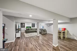 2041 Sunnyvale Dr, Pennsburg, PA 18073 - Photo 29