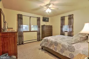 1274 Doris Dr, Pottstown, PA 19464 - Photo 13