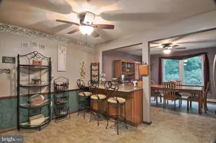 1274 Doris Dr, Pottstown, PA 19464 - Photo 5