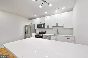 151 N York St, Pottstown, PA 19464 - Photo 3
