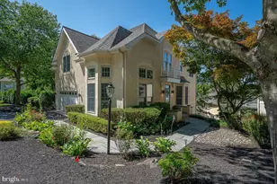 412 Merion Hill Ln, West Conshohocken, PA 19428 - Photo 1