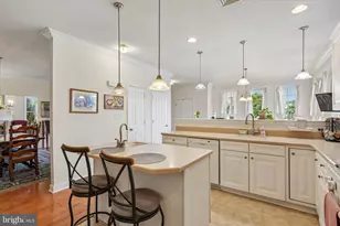 1032 Burgundy Cir, Pennsburg, PA 18073 - Photo 7