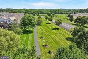 1032 Burgundy Cir, Pennsburg, PA 18073 - Photo 43