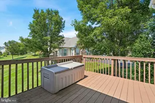 1032 Burgundy Cir, Pennsburg, PA 18073 - Photo 31