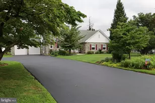 2080 Trumbauer Rd, Lansdale, PA 19446 - Photo 3
