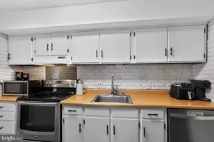 1101 Middleton Pl, West Norriton, PA 19403 - Photo 11