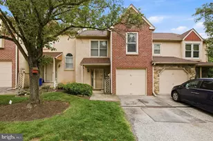 27 White Pine Ct, Lafayette Hill, PA 19444 - Photo 1