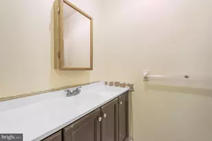 215 Goshen Rd, Schwenksville, PA 19473 - Photo 29