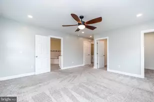 402 N Layfield Rd, Perkiomenville, PA 18074 - Photo 17