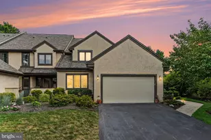 944 Hedgerow Ct, Blue Bell, PA 19422 - Photo 3