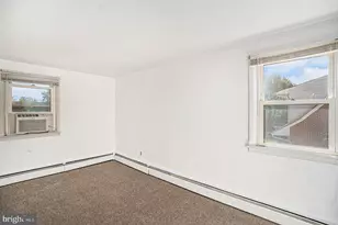 819 W 4th St, Lansdale, PA 19446 - Photo 17