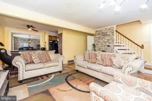 51 St Dunstans Rd, Hatboro, PA 19040 - Photo 3