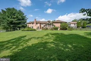 104 Sparango Ln, Plymouth Meeting, PA 19462 - Photo 3