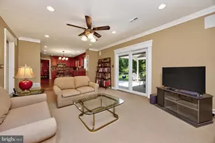 409 Laurel Ln, West Norriton, PA 19403 - Photo 17