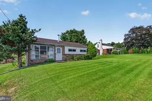 667 Constitution Ave, Pottstown, PA 19464 - Photo 3