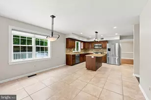 940 Rosewood Dr, Blue Bell, PA 19422 - Photo 11