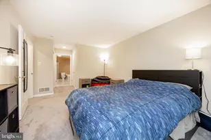 2409 Foxmeadow Cir, Royersford, PA 19468 - Photo 15