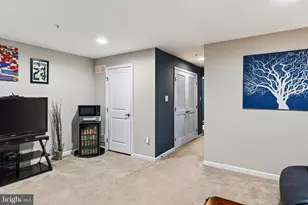 1114 Sageview Dr, Pottstown, PA 19464 - Photo 5