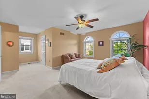 237 Georgetowne Ct, Royersford, PA 19468 - Photo 19