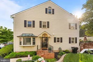 237 Georgetowne Ct, Royersford, PA 19468 - Photo 3