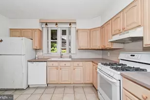 1605 Hillcrest Rd, Glenside, PA 19038 - Photo 7