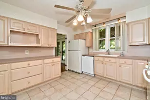 1605 Hillcrest Rd, Glenside, PA 19038 - Photo 5