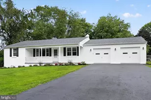 3251 W Mt Kirk Ave, Eagleville, PA 19403 - Photo 3