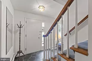 510 Sardaro Ln, Norristown, PA 19401 - Photo 7