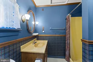 510 Sardaro Ln, Norristown, PA 19401 - Photo 15
