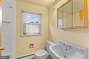 510 Sardaro Ln, Norristown, PA 19401 - Photo 27