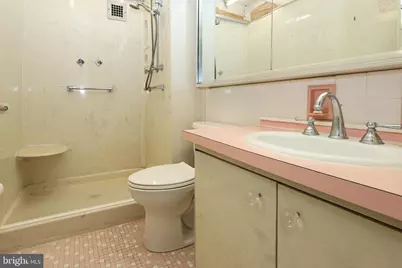 1001 City Avenue #E-405, Wynnewood, PA 19096 - Photo 9