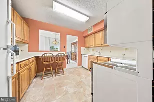666 W Germantown Pike, Plymouth Meeting, PA 19462 - Photo 7
