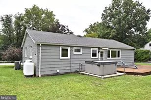 1066 Manatawny St, Pottstown, PA 19464 - Photo 29