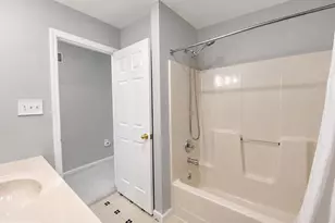 103 Red Rock Cir, Royersford, PA 19468 - Photo 5