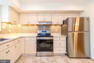 123 Hampstead Dr, Ambler, PA 19002 - Photo 5
