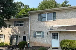 123 Hampstead Dr, Ambler, PA 19002 - Photo 1