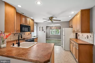 819 E Hancock Street, Lansdale, PA 19446 - Photo 17