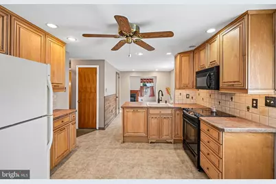 819 E Hancock Street, Lansdale, PA 19446 - Photo 15