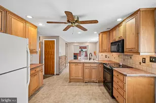 819 E Hancock St, Lansdale, PA 19446 - Photo 15