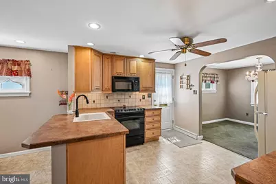 819 E Hancock Street, Lansdale, PA 19446 - Photo 19