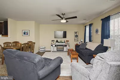 2075 Morgan Hill Drive #M30, Pennsburg, PA 18073 - Photo 7