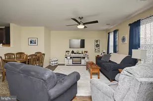 2075 Morgan Hill Dr, Pennsburg, PA 18073 - Photo 7