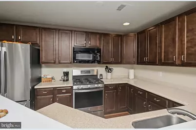 2075 Morgan Hill Drive #M30, Pennsburg, PA 18073 - Photo 5