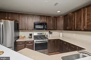 2075 Morgan Hill Dr, Pennsburg, PA 18073 - Photo 5
